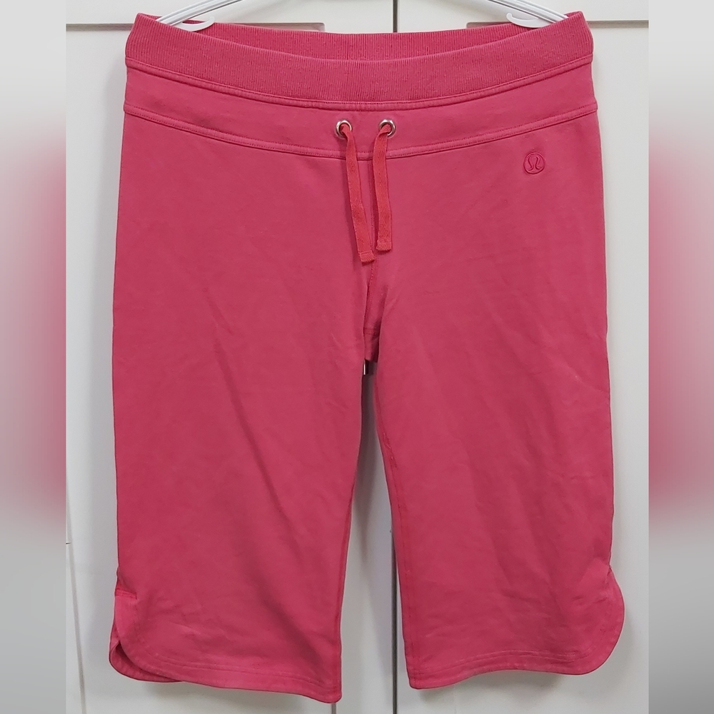 Lululemon pull-on yoga capri